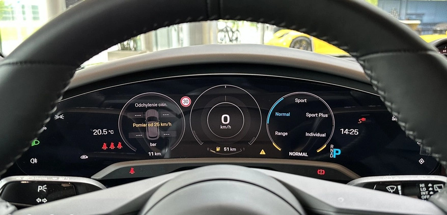 Porsche Taycan cena 711000 przebieg: 5, rok produkcji 2024 z Sokołów Małopolski małe 277